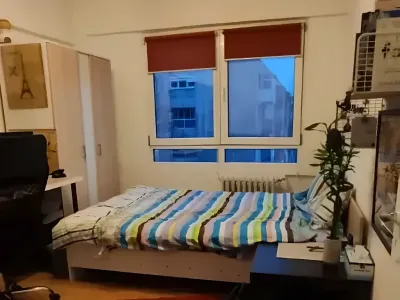 dormitor cu birou lucru inchiriere apartament Sector 6 București